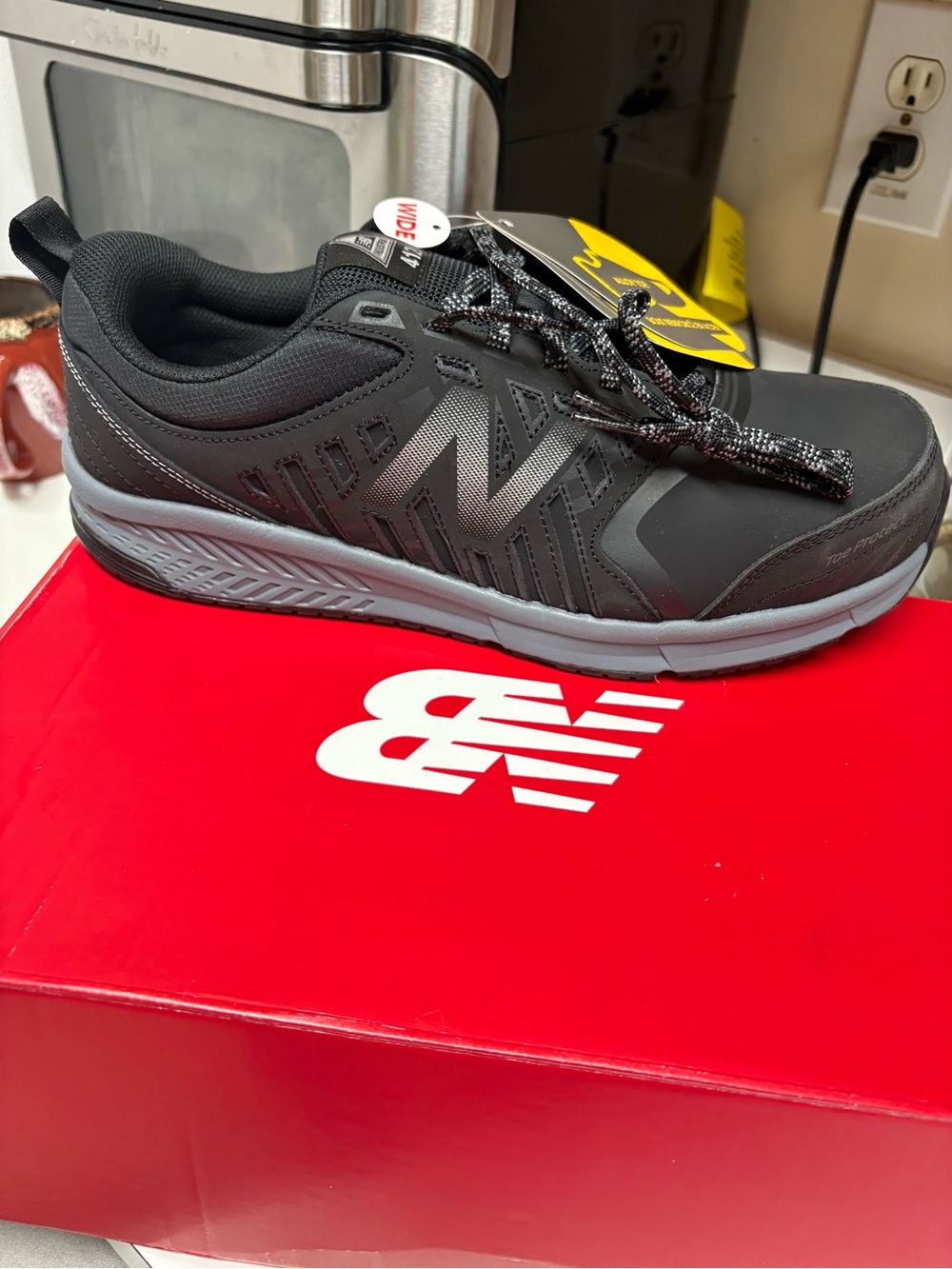 NEW WITH BOX SZ 10.5 New Balance 412 v1 Alloy Toe 'Black Silver' MID412B1